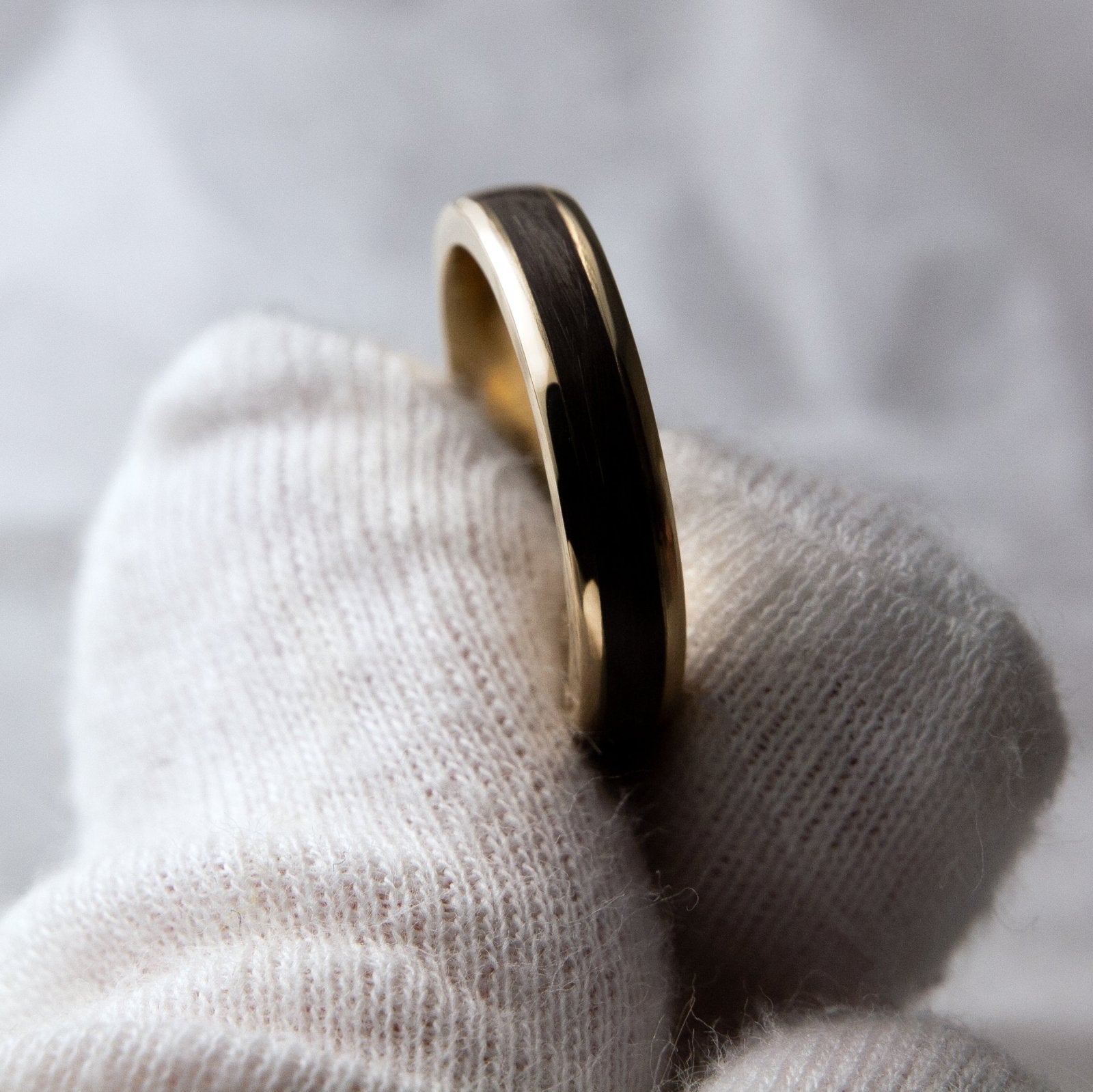 Pet Hair Keepsake Ring, 9ct Gold product photo 7