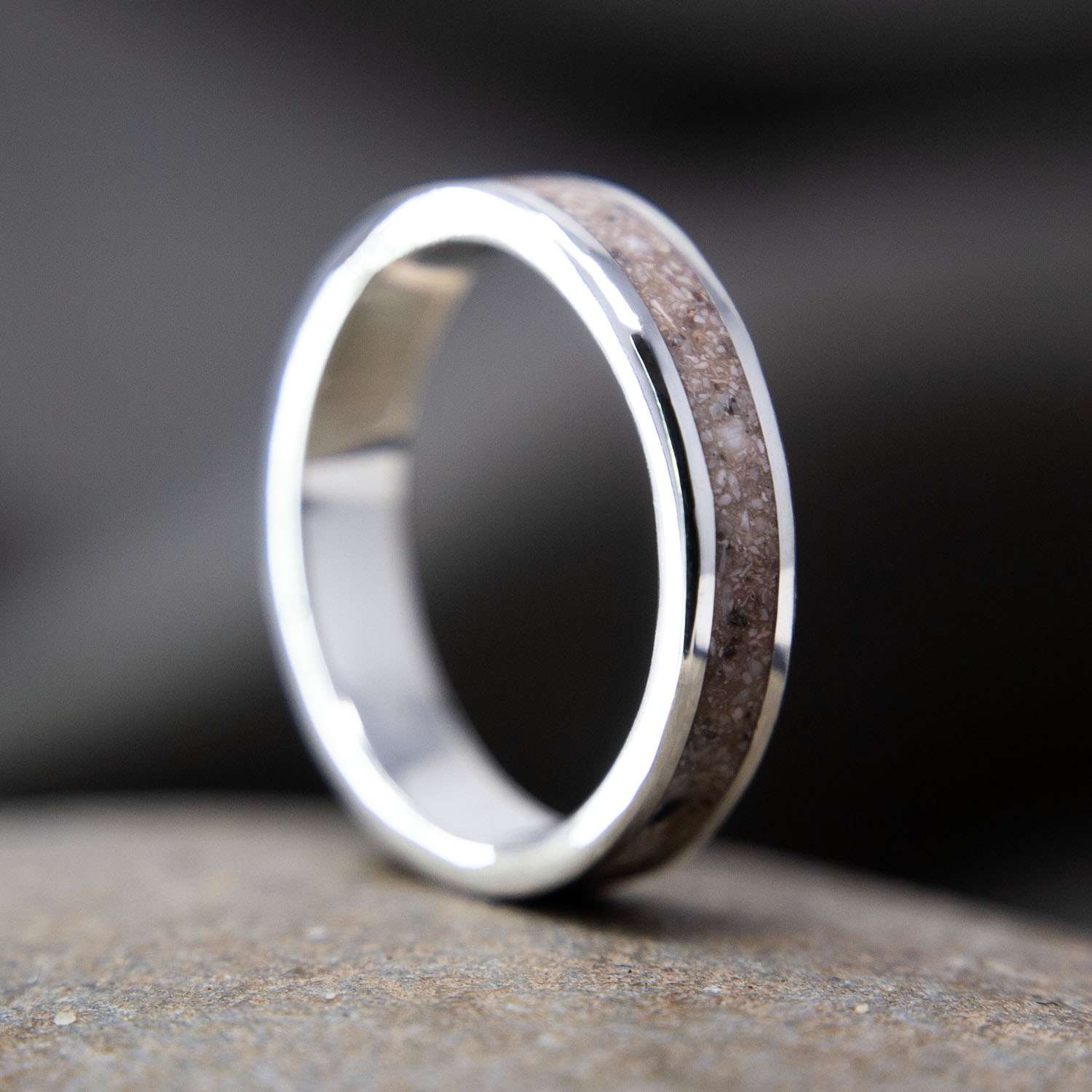 Ashes Keepsake Ring, Sterling Silver close-up detail