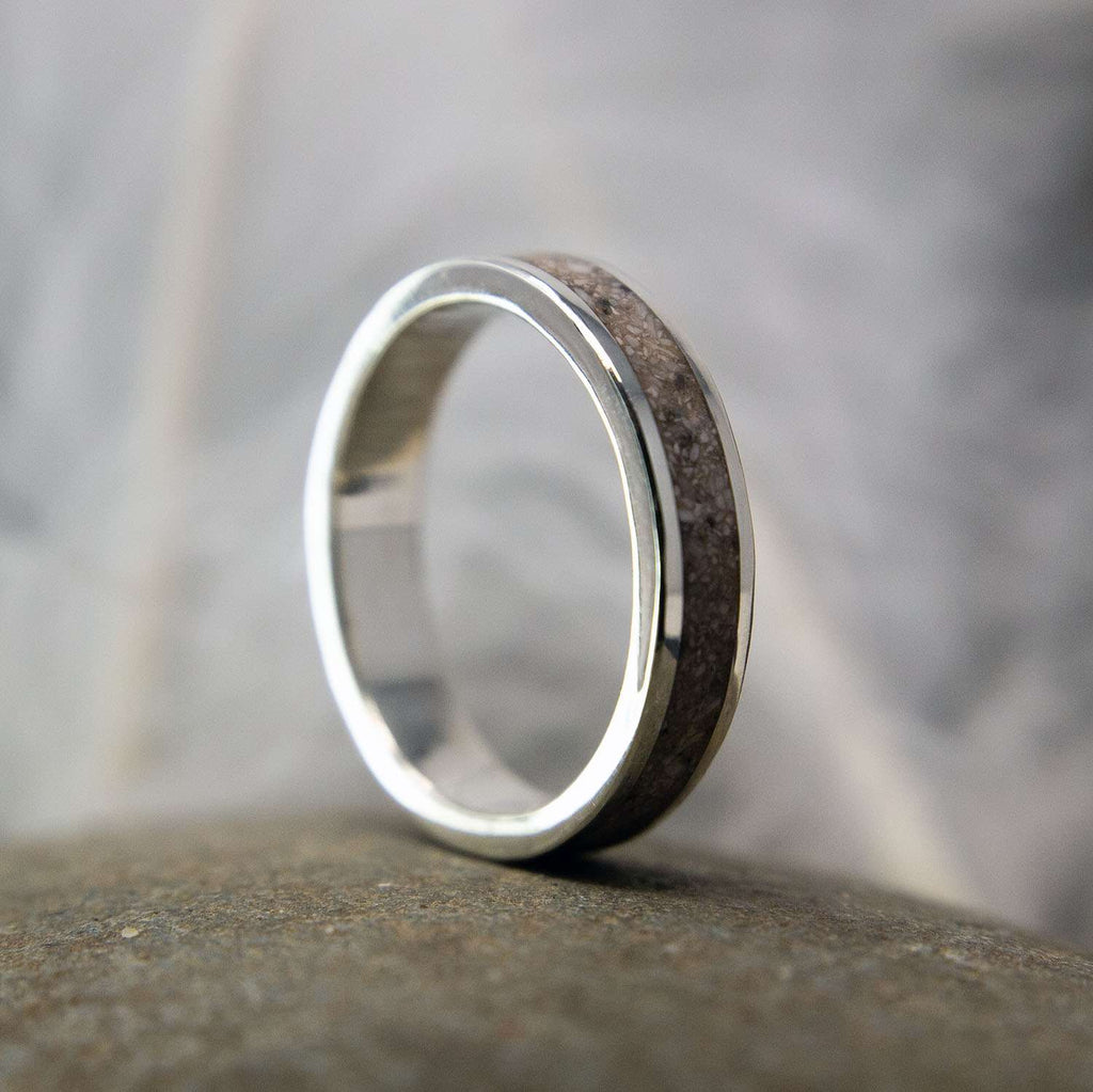 Cremation Ashes Memorial Keepsake Ring - Fur & Forever