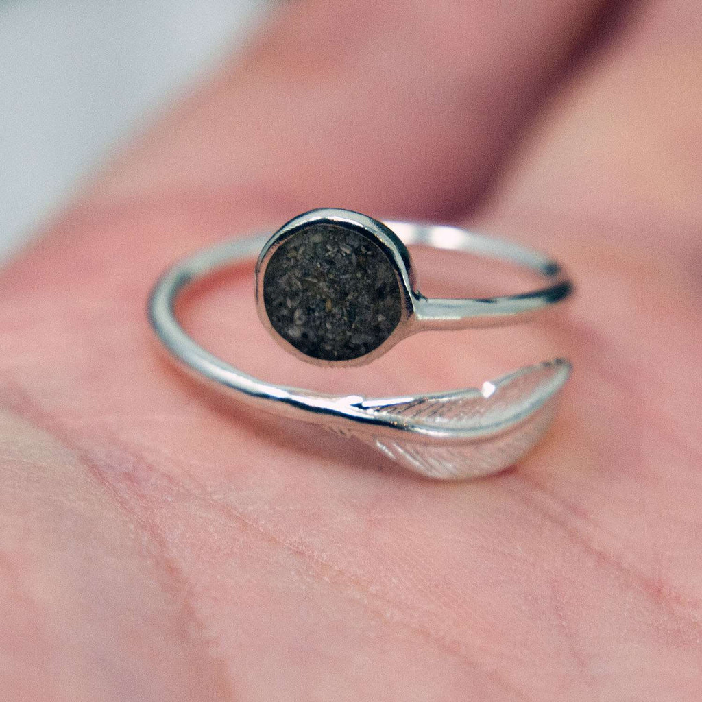 Feather Cremation Ashes Adjustable Memorial Ring - Fur & Forever