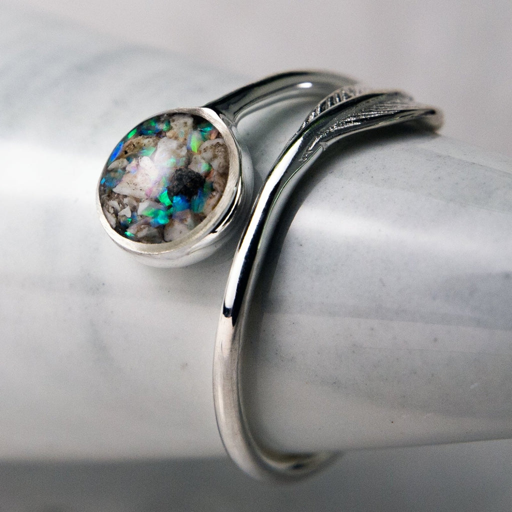 Feather Motif Cremation Ashes Adjustable Memorial Ring - Fur & Forever