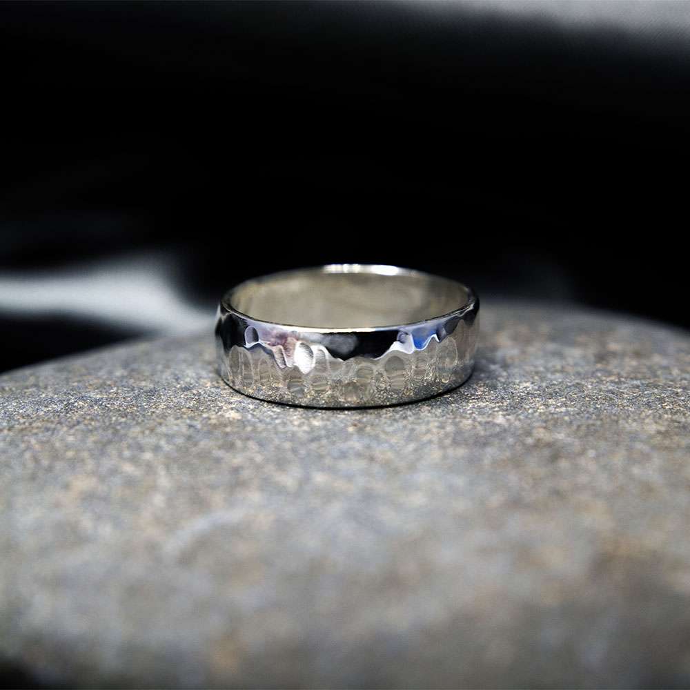 Hammered band - Fur & Forever